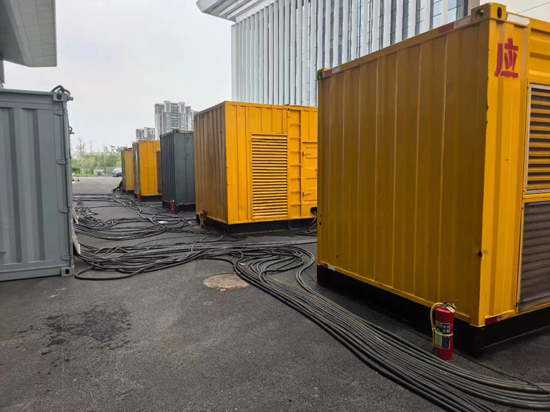 西岗不同季节柴油发电机组保养有哪些注意事项？