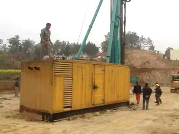 西岗如何判断水冷式机油散热器密封件是否需要更换？